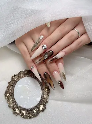 ネイル ENsalon AKIRAのネイルデザイン