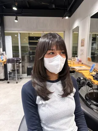 セミロング カラー NANAMI🩵 大人可愛い韓国ヘアのヘアスタイル