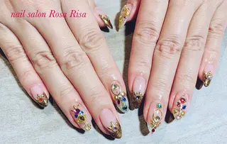 セミロング ネイル ネイルスタジオ シェイクユアハンズのネイルデザイン