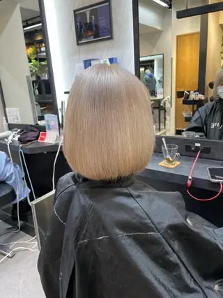 ショート カラー 新宿店長 🦄ブリーチYUGOのヘアスタイル