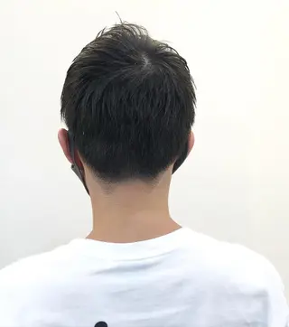 メンズ ツノガイ エリのヘアスタイル