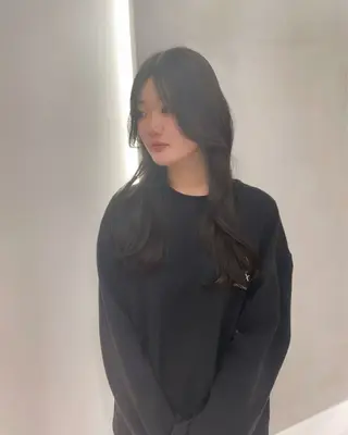 ミディアム カラー 🐺ウルフ/レイヤー カット/高嶋湧大のヘアスタイル