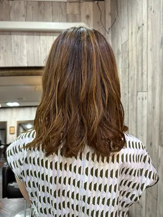セミロング パーマ 庭山 理沙のヘアスタイル