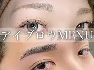 アイブロウ 岡村 咲來のマツエク・マツパデザイン