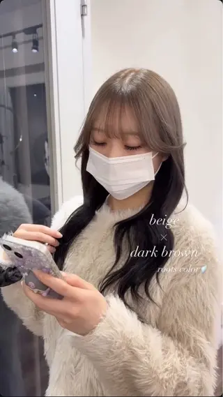 セミロング カラー 岡本 蒼奈のヘアスタイル