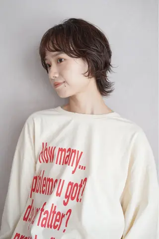 ショート パーマ 渡邊 百咲のヘアスタイル