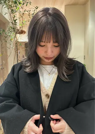 カラー かのうひなこ🌻 ボブカット／パーマのヘアスタイル