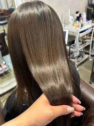 セミロング カラー 【aini天王寺】 𝐚𝐢𝐫𝐢✂︎のヘアスタイル