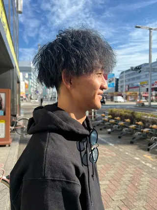 ショート メ イのヘアスタイル