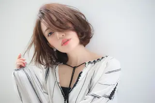 ミディアム カラー パーマ 表参道/さあ や/大人ナチュラルのヘアスタイル