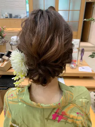 セミロング ヘアアレンジ K. SUZUKAのヘアスタイル