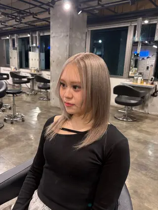 ミディアム カラー ハイトーン 横浜💞ミオのヘアスタイル