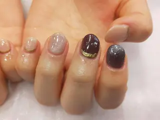 ネイル はばすみれ🎀ﾈｲﾙ 光ﾌｪｲｼｬﾙ ﾍｱのネイルデザイン
