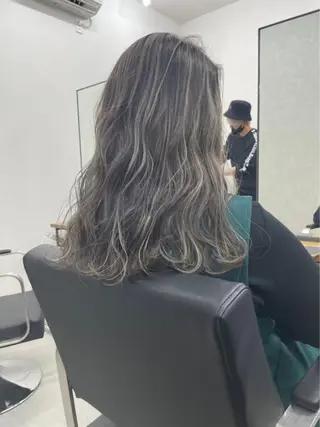 ロング カラー パーマ ヘアアレンジ メンズ キッズ ネイル マツエク・マツパ アイブロウ カラーソムリエ認定 茶屋町Eir岩本のヘアスタイル