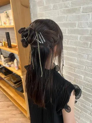 ロング ヘアアレンジ Topstylist YUKIのヘアスタイル