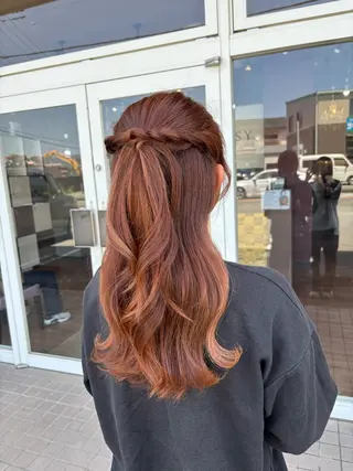 カラー 飛彈 優風のヘアスタイル