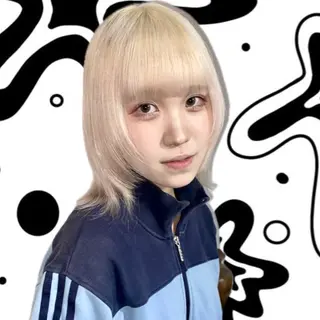 ショート カラー Rena✴︎トレンド ×スタンダードMIXのヘアスタイル