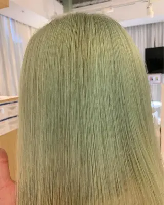 ミディアム カラー れい🫧 ハイトーン特化のヘアスタイル