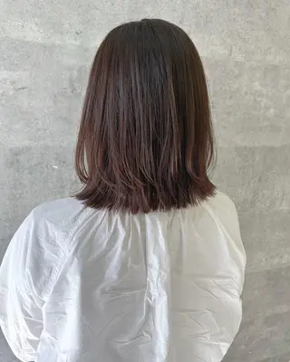 ミディアム シモウラ アオイのヘアスタイル