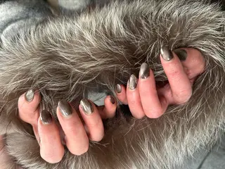 ネイル 長谷川 奈緒美のネイルデザイン