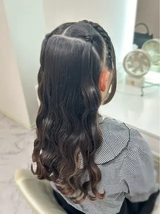 ロング ヘアセット専門店 Rのヘアスタイル