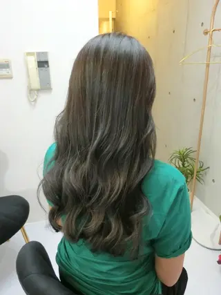 カラー ロング ma cherie 　naoのヘアスタイル