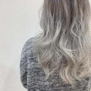 カラー なかの たくみのヘアスタイル