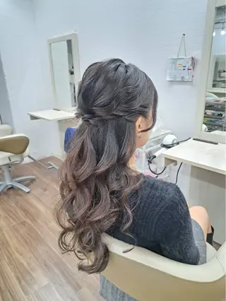 ロング GLOSS 心斎橋 山上のヘアスタイル