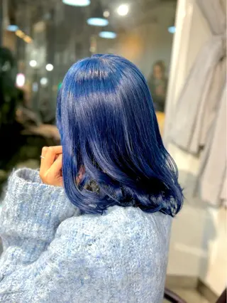 セミロング カラー 🌈インナーカラー ‘ショウマ’🌈のヘアスタイル