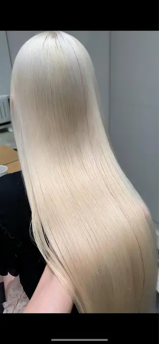 ロング カラー れい🫧 ハイトーン特化のヘアスタイル