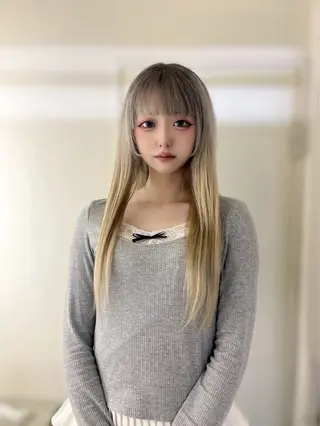 ロング カラー ✩.*Aise⟡.· 艶カラー🐈‍⬛🩶のヘアスタイル