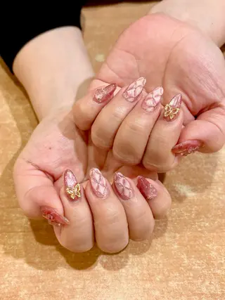 ネイル UnFLAIR sumireのネイルデザイン