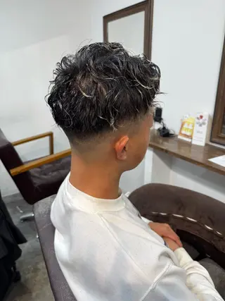 カラー パーマ メンズ AKI 🐉のヘアスタイル