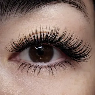 マツエク・マツパ ノーファンデの樹所属・宇治 名帆子のマツエク・マツパデザイン