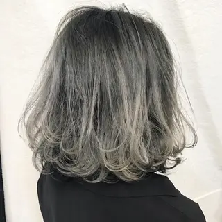 ミディアム カラー K-POP好き美容師 🇰🇷Kai.Yのヘアスタイル