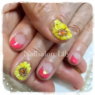 ネイル Lily*nail 🌻Mii🌻のネイルデザイン