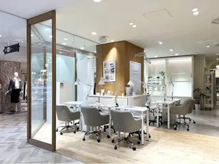 ネイル muneta .のネイルデザイン