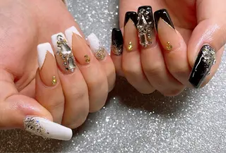 ネイル VIERU 🌈🎀💖のネイルデザイン