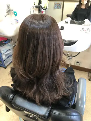 セミロング カラー 石塚 浩のヘアスタイル