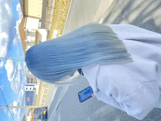 セミロング ヘアアレンジ カラー キッズ メンズ corazon ブリーチのヘアスタイル