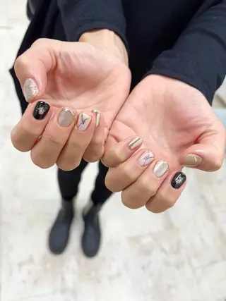 ネイル 吉田 里菜のネイルデザイン