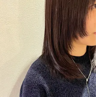 セミロング 吉田 朱里のヘアスタイル