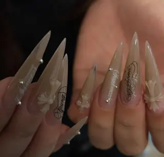 ネイル Pure&Rich Nailのネイルデザイン