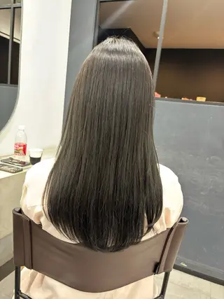 ロング カラー 佐古 里美華のヘアスタイル