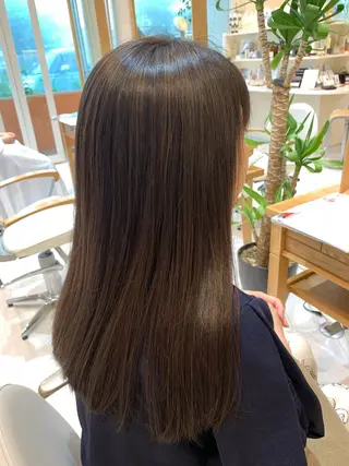 セミロング 川村 麻衣のヘアスタイル
