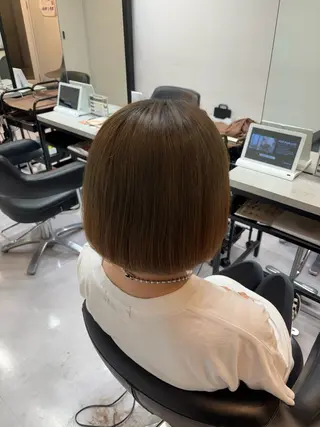 ミディアム 🌙髪質改善カラー Momoka🦋のヘアスタイル