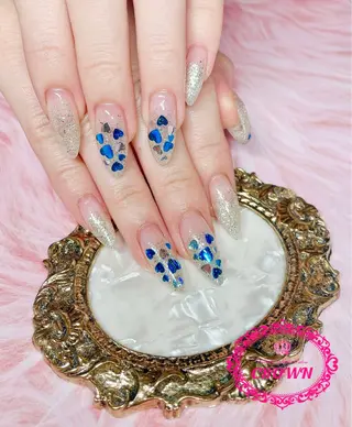 ネイル CROWN プライベートサロンのネイルデザイン