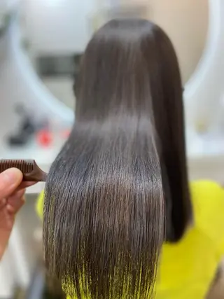 ロング WHALE hair × beautyのヘアスタイル