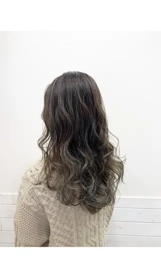 ロング カラー lucia RYOのヘアスタイル