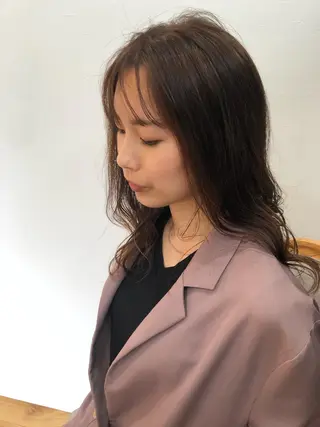 ミディアム ツノガイ エリのヘアスタイル